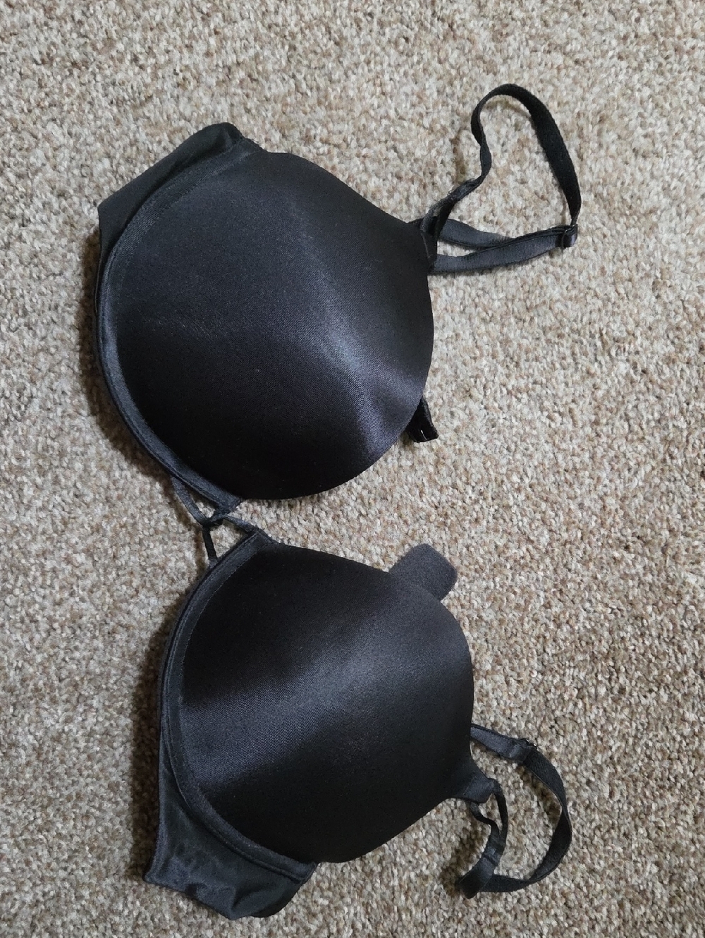Victoria's Secret Black Satin Molded T-Shirt Bra